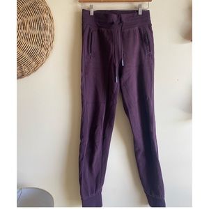 Lululemon joggers